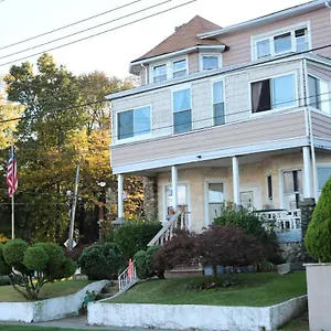 Harbor House Bed & Breakfast