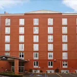 Days By Wyndham Long Island Hotel